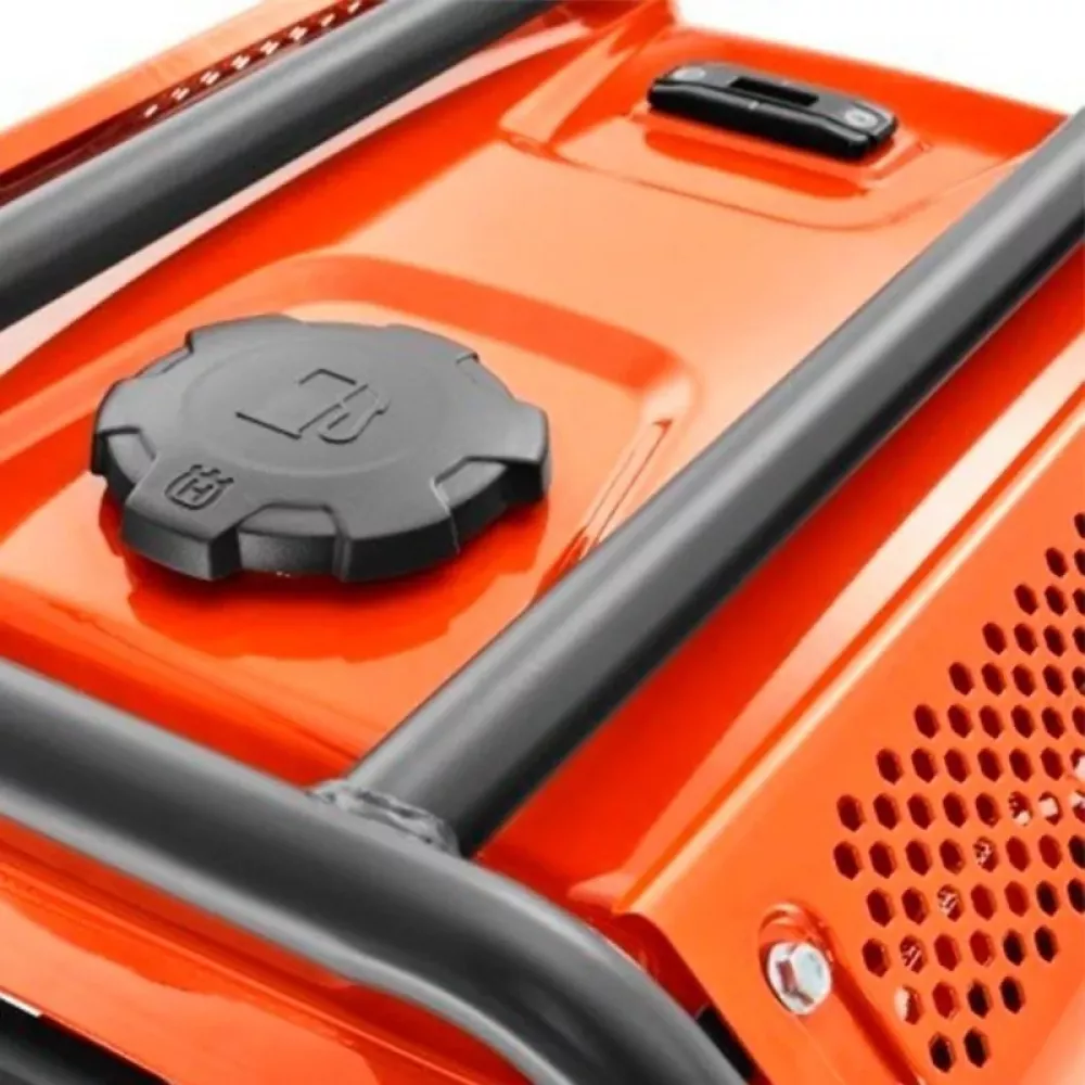 Husqvarna G3200P бензиновый генератор 9676651-02