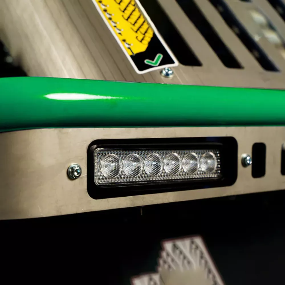 Caiman Commando 950 бензиновый робот газонокосилка