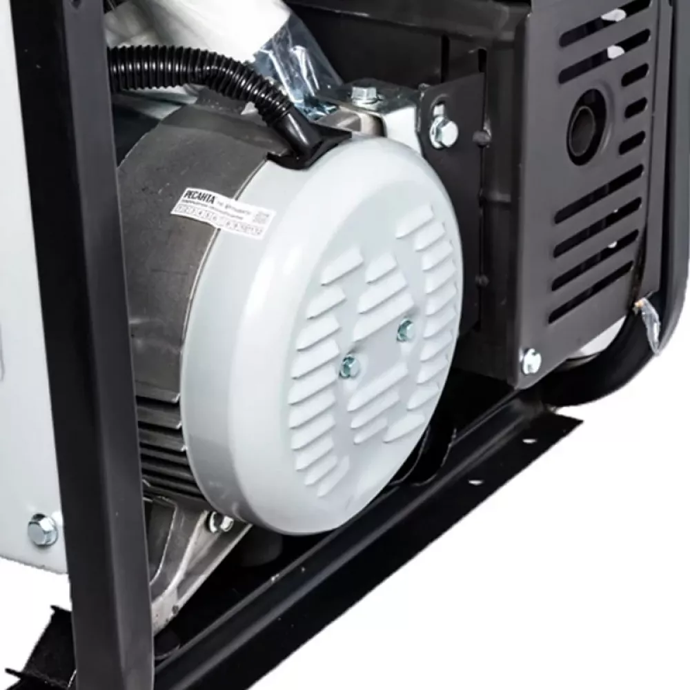 Ресанта БГ 9500 Р бензиновый генератор 64/1/53