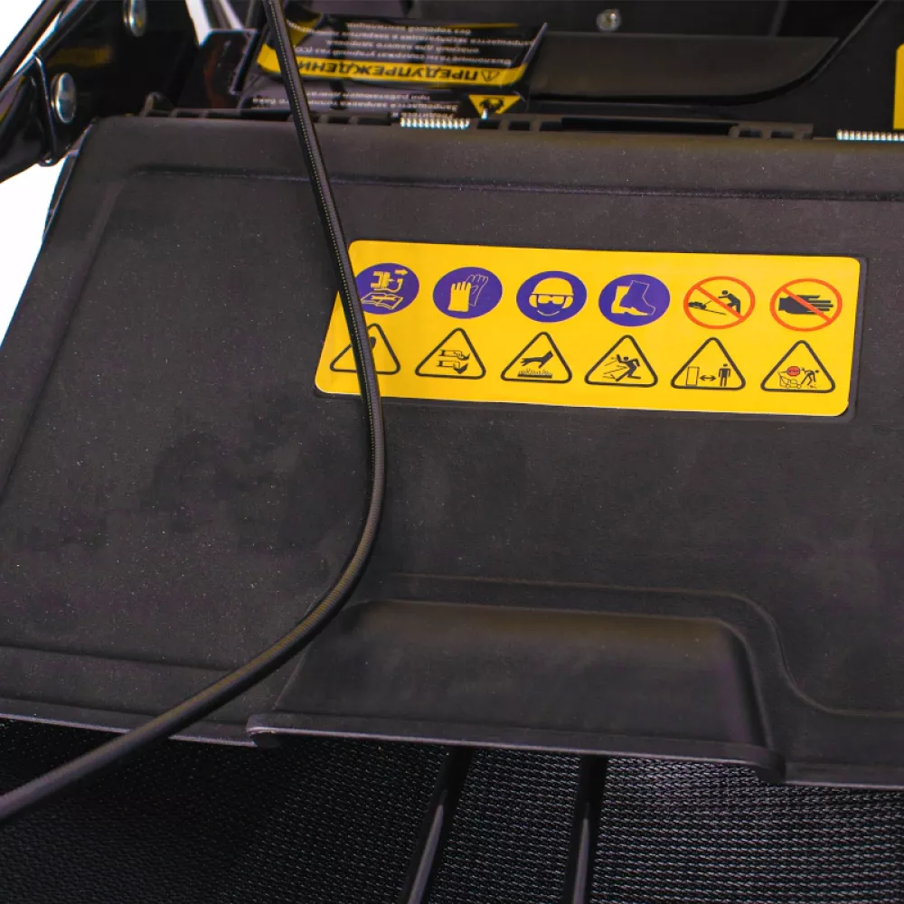 Газонокосилка Champion LM5645