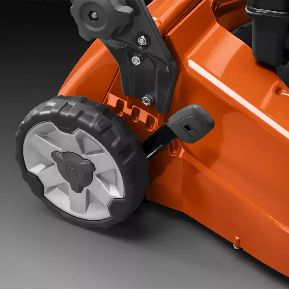 Газонокосилка бензиновая Husqvarna LC 551SP, 9673432-01