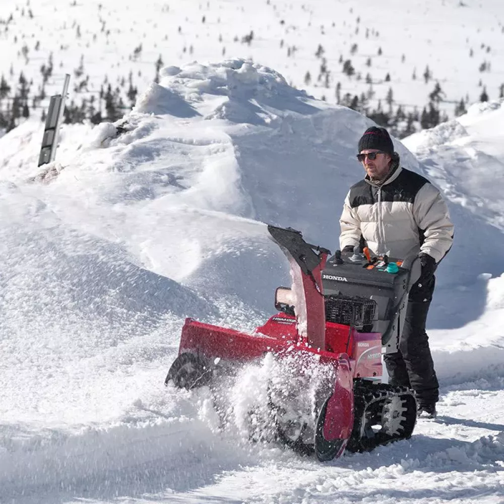 HONDA HSM 1390 IKZE снегоуборщик бензиновый, HSM1390IK2ETDR